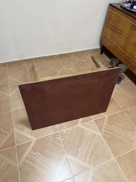 хонтахта, столик