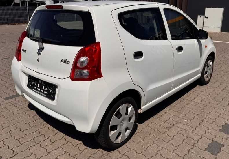 Suzuki Alto automat 2011