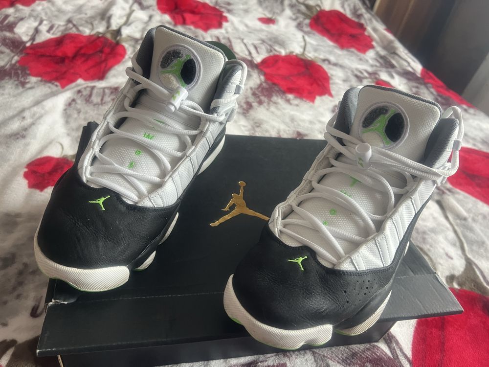 De vanzare adidasi air jordan barbatesti