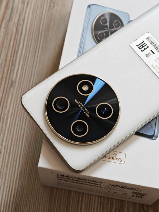 Huawei Nova 13i 256 gb Ram 8 полный комплект