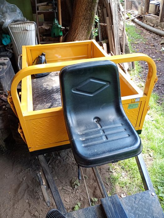Motocultor 4x4 cu remorca diesel