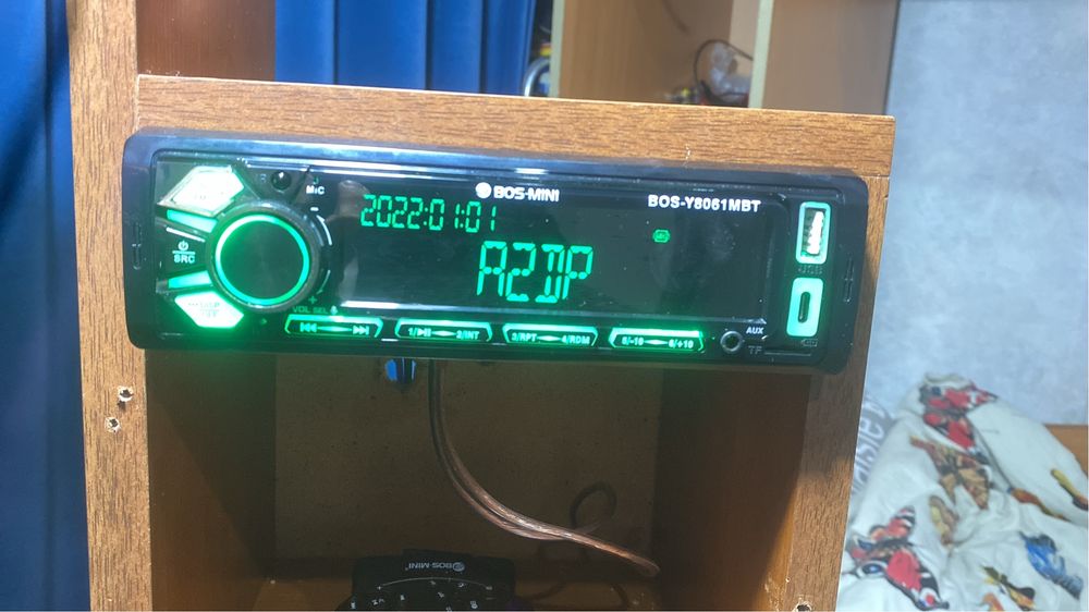 Продам магнитолы