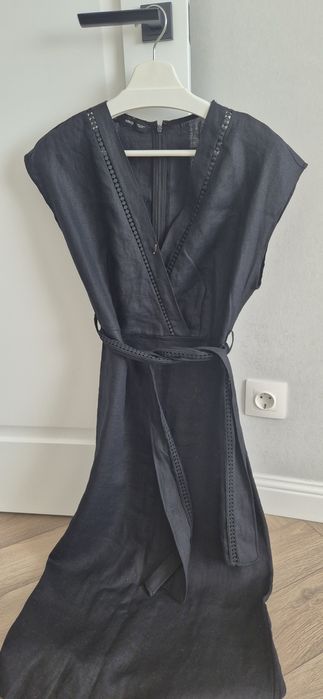 Продам платье от Mango.