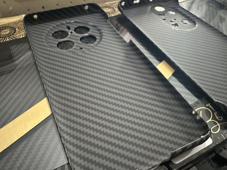 Лукс ултра тънък гръб Carbon за iPhone , Samsung,Huawei
