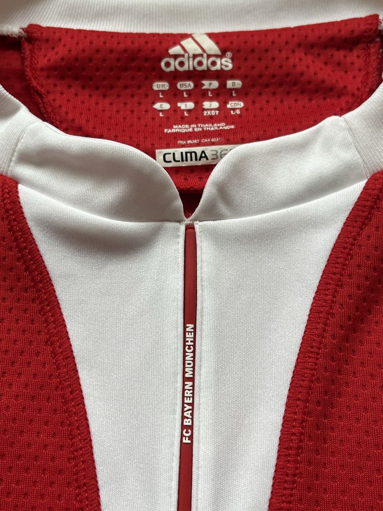 ADIDAS - Bayern Munchen : Байерн сезон 2009/2010  размер М / Оригинал