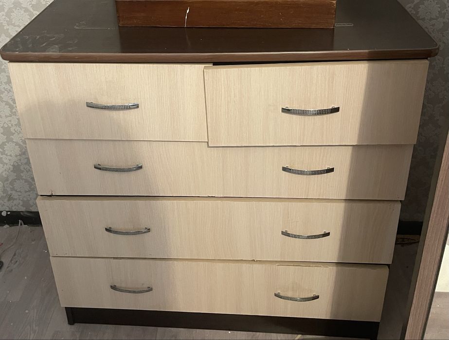 Отдам комод бесплатно