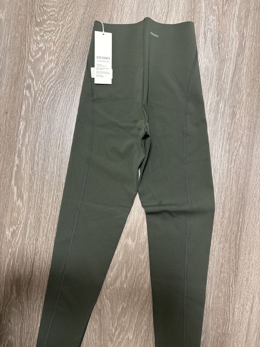 Клинове OYSHO и NIKE