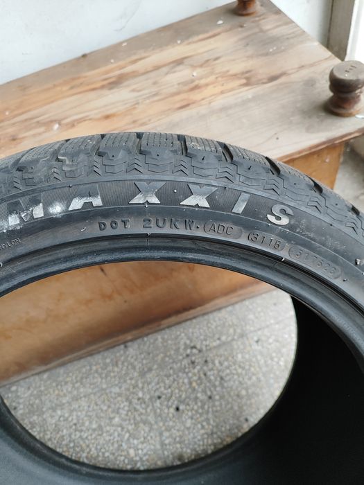 Зимни гуми 255/40/19