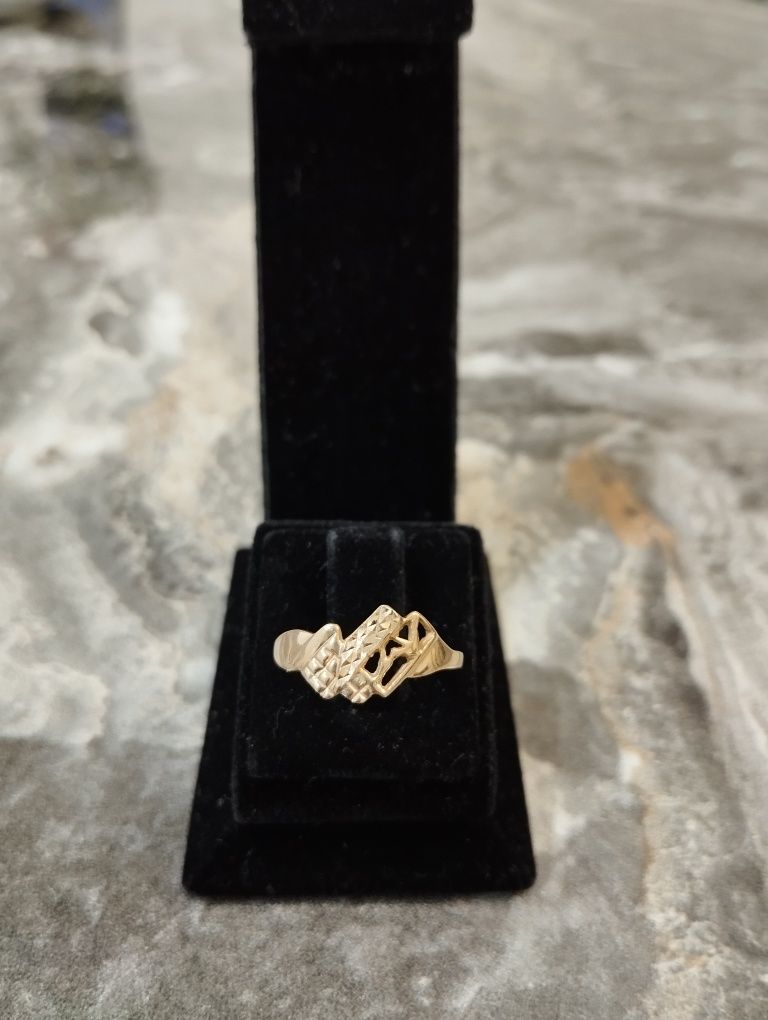 Золотое кольцо, алмазная грань, проба 585 Россия