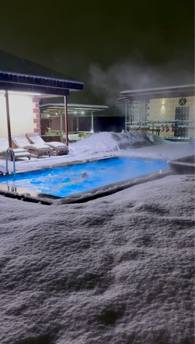 Посуточная аренда коттеджа с бассейном