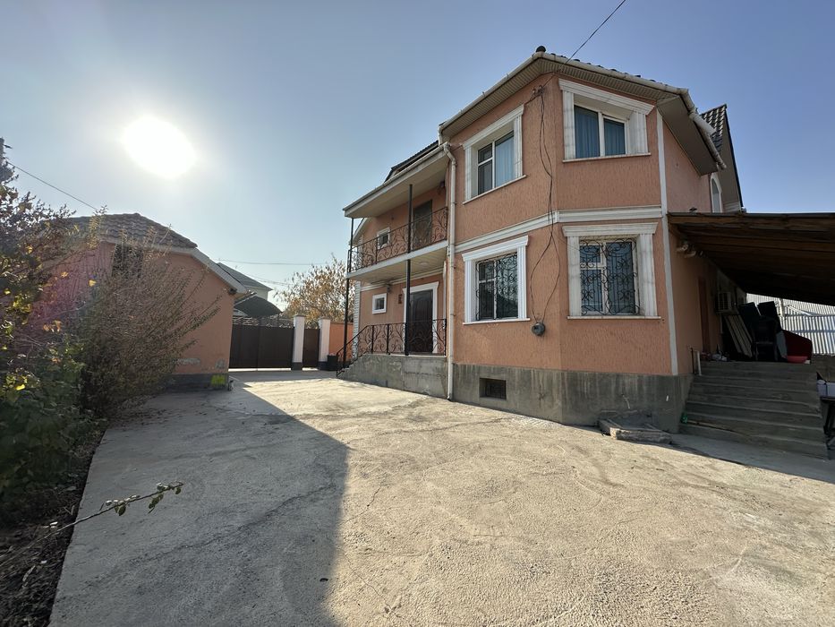 мкр.Самал-1 үй сатылады