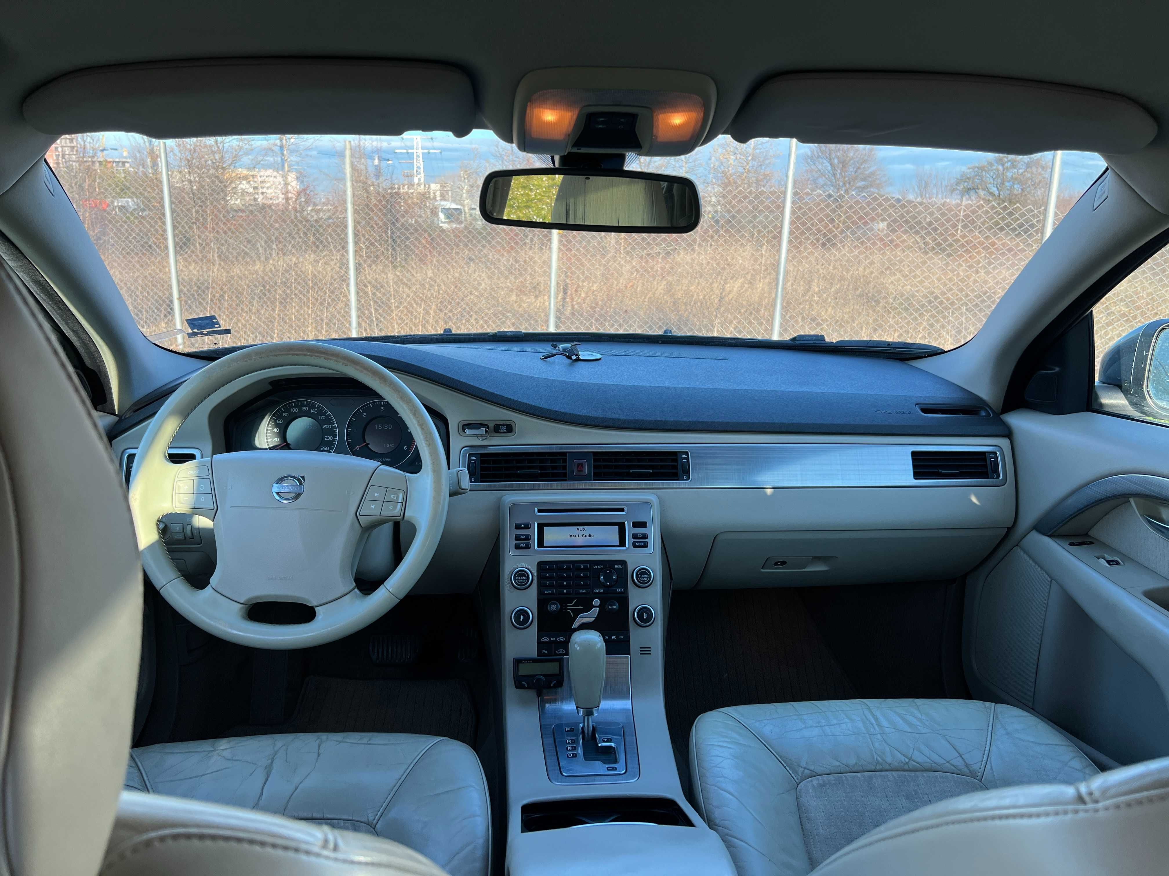 Volvo V70 + комплект летни гуми