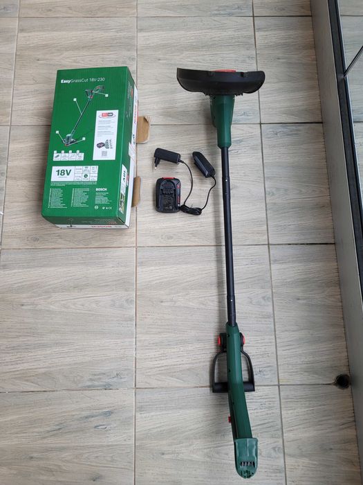 Trimmer gazon Bosch EasyGrassCut 18-230, acumulator 18V 2Ah,incarcator