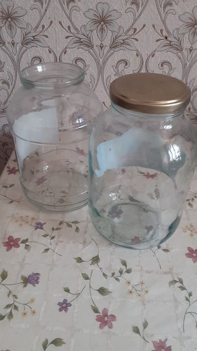 Продам литровые банки ,