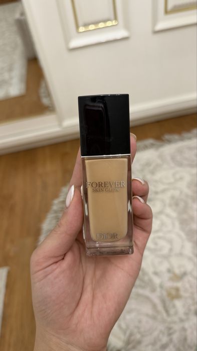 Тональный крем Dior