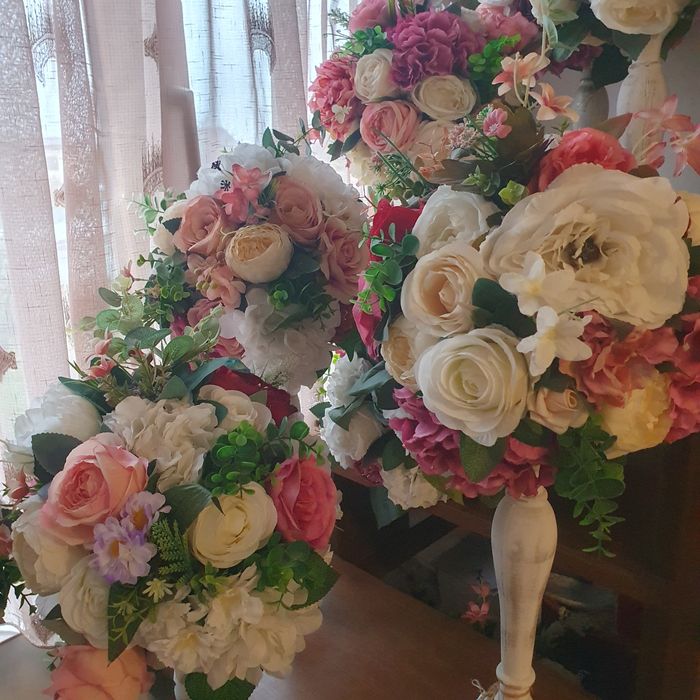 Aranjamente florale nunti botezuri