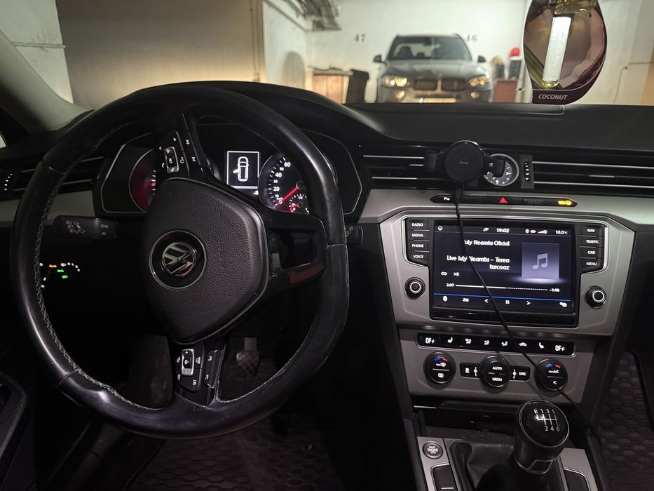 volkswagen passat b8 2017 schimb cu cla 250e plus diferenta