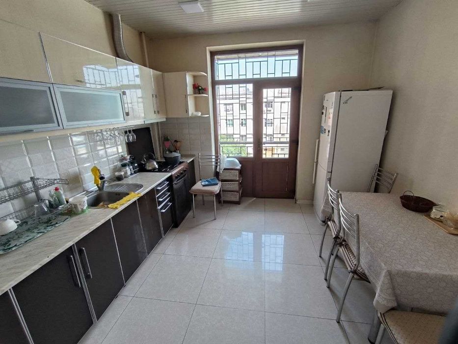 Sotiladi - 4/4/6 kvartira 2 liniya Beruniy metro bekati, Huvaydo MFY.