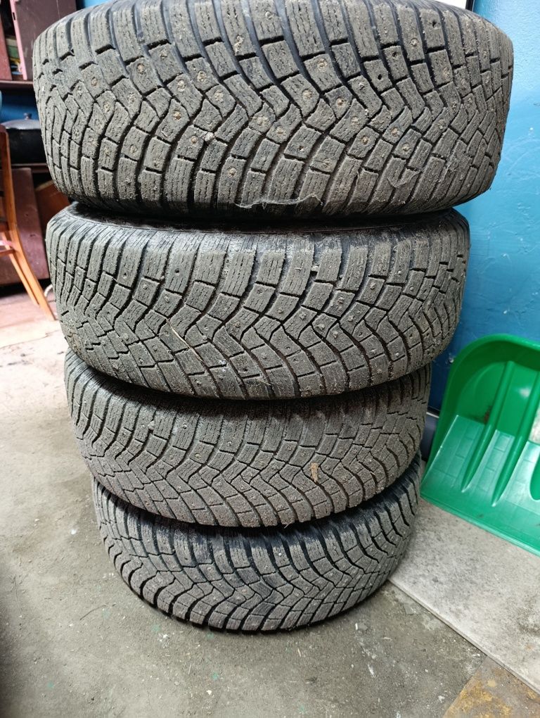 Продам зимние шины