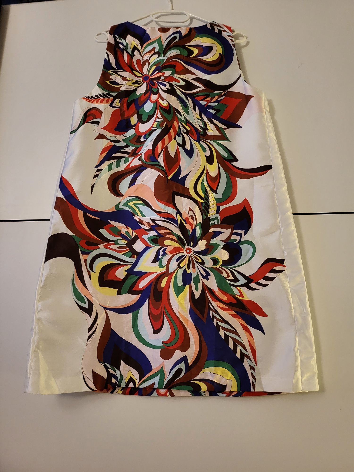Rochie model deosebit