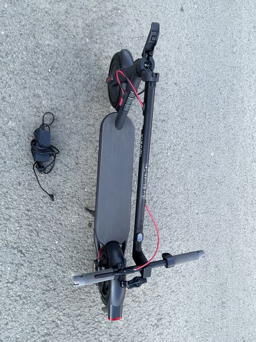Xiaomi scooter 4/Motor burshless 300w/214 Km/2023