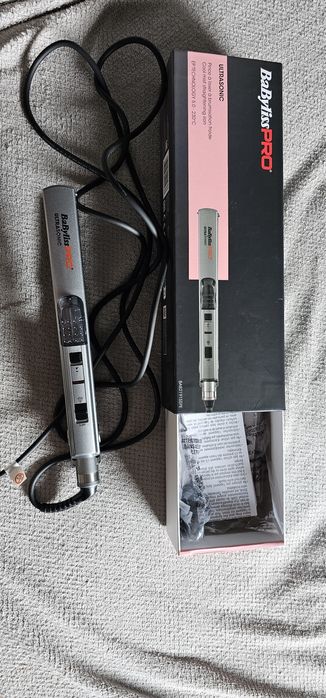 Placa intins par cret Babyliss ca noua