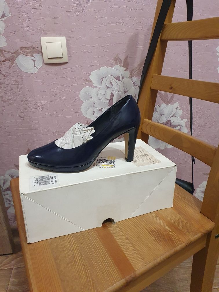 Продам туфли, б/у