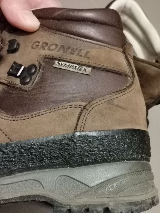 Bocanci tehnici, piele, marca GRONELL, mărimea 36, purtati de două ori