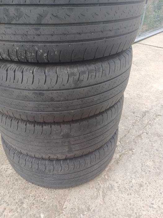 Anvelope vara 215 65 R 16 C Goodyear,transport gratuit in Iasi 100ei