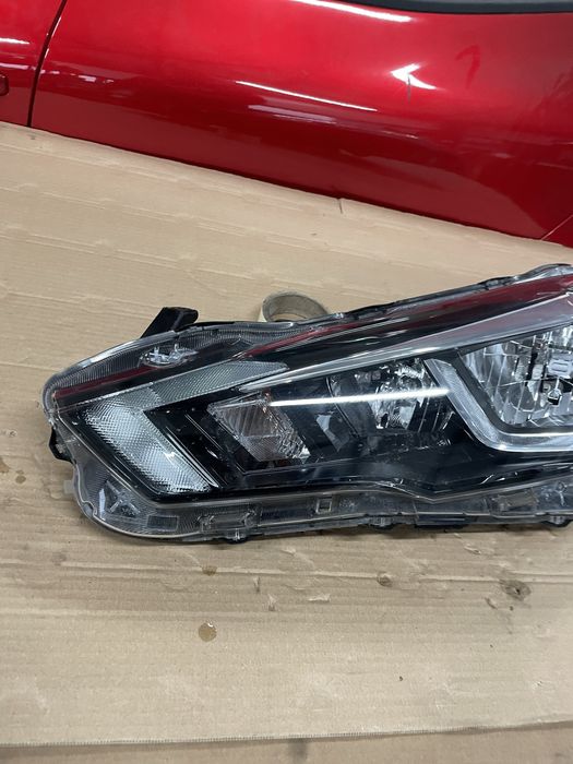 ляв фар за нисан микра/nissan micra k14