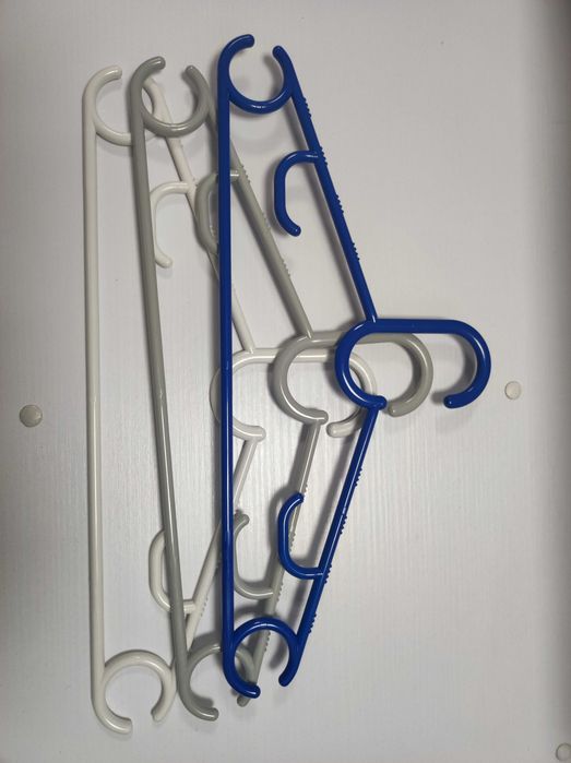 Закачалка с вътрешни и външни куки