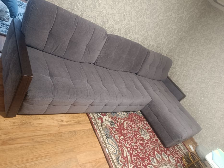 Диван угловой.   .