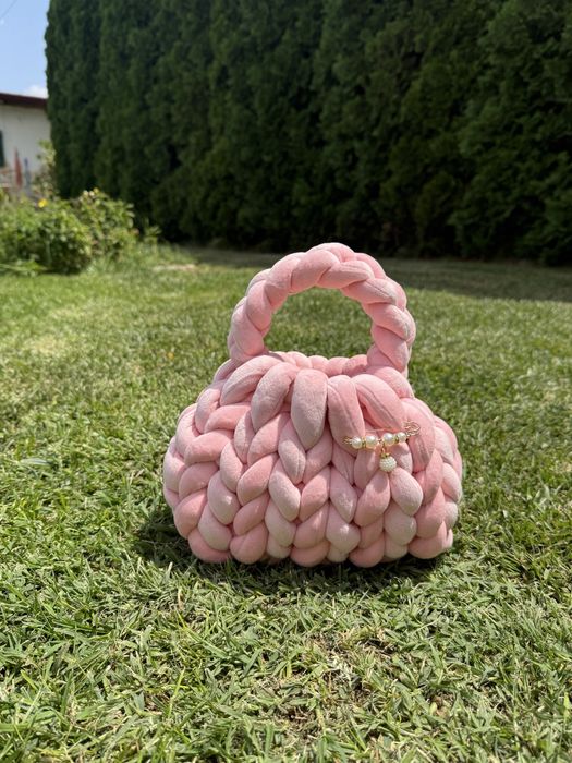 Ръчно плетени чанти от мек плюш