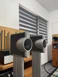 Vand / schimb boxe kef uni-q nxt technology cu suporti originali