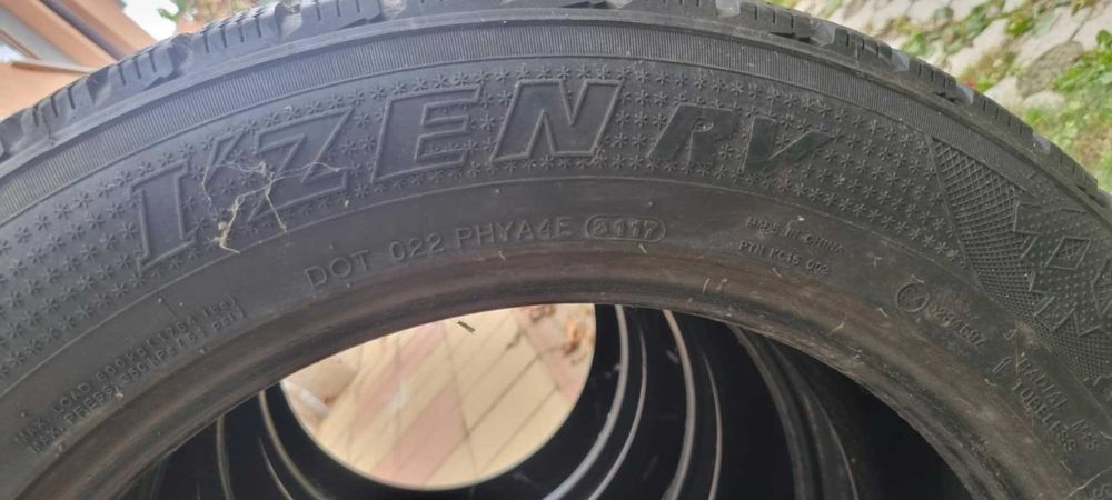 235 55 R18 KUMHO  4бр. Зимни гуми 7мм грайфер