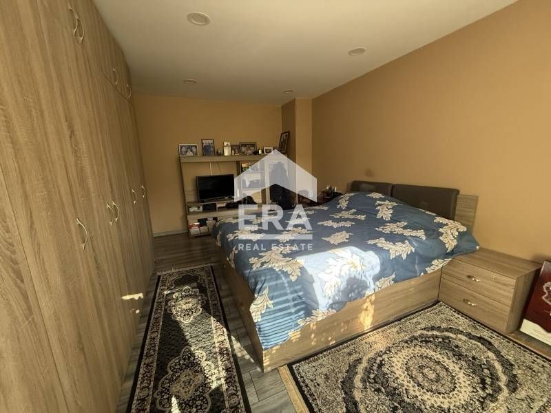 Продава се Двустаен апартамент в Русе, Родина 3 - 67 кв.м за 1441 €/кв.м - Снимка #3