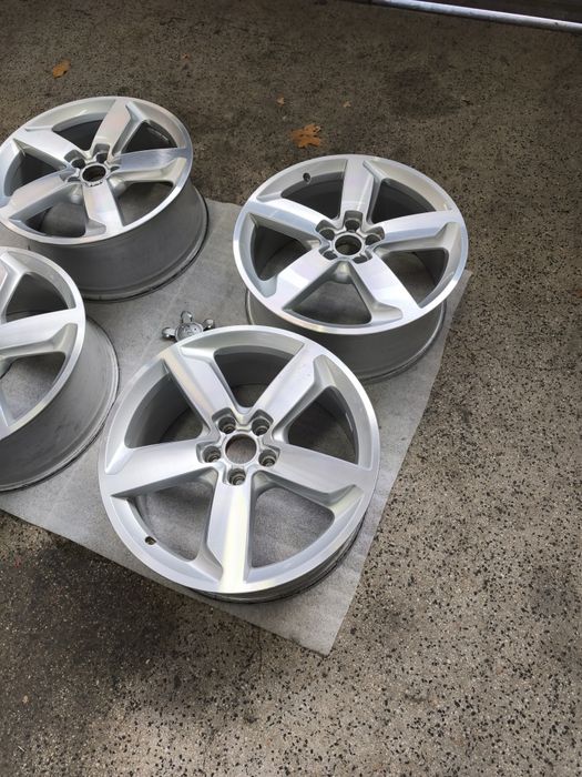 19" оригинални алуминиеви джанти за Audi Q5/Q3/Q2/A4...