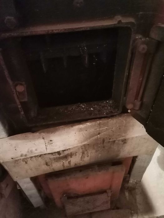 Продавам Котел чугунен Руски. Нов. Не исползван