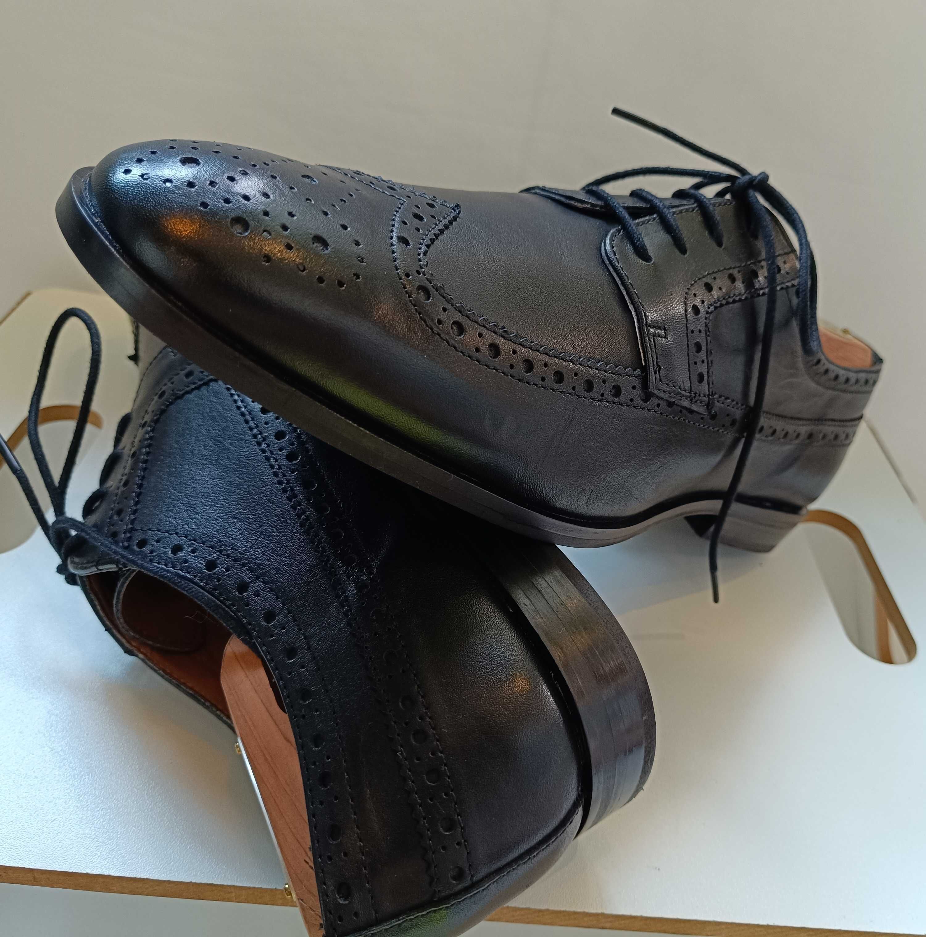 Pantofi derby 43 brogue premium Walk London piele naturala moale