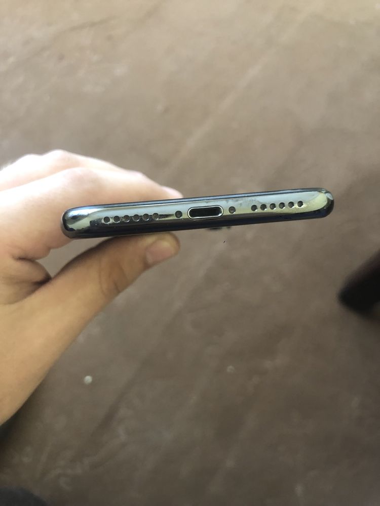 Iphone x radnoy