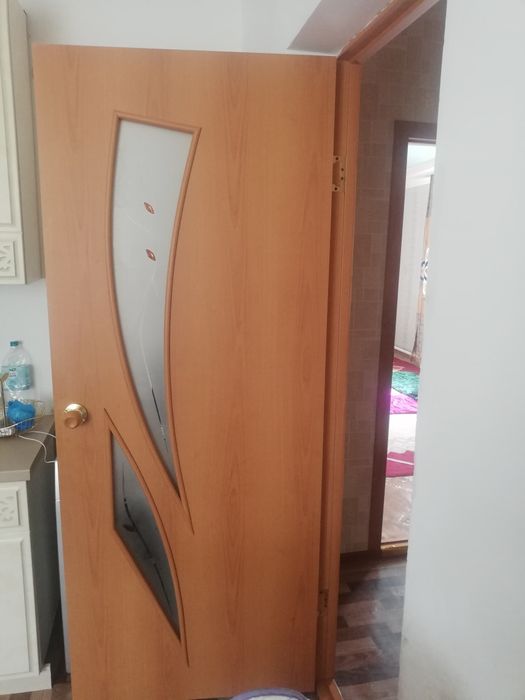 Продам межкомнатные дверь