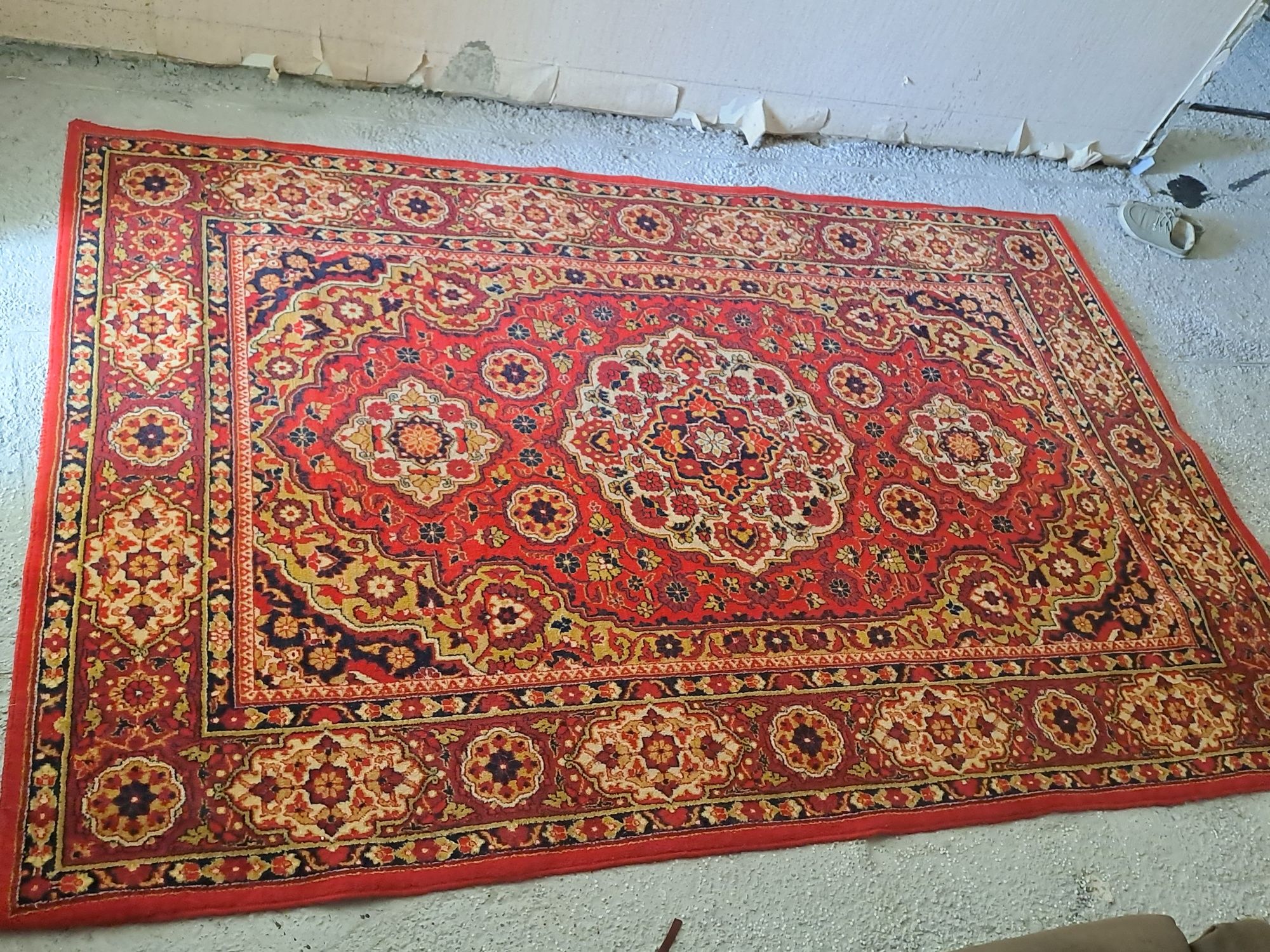 Продаеться палас
