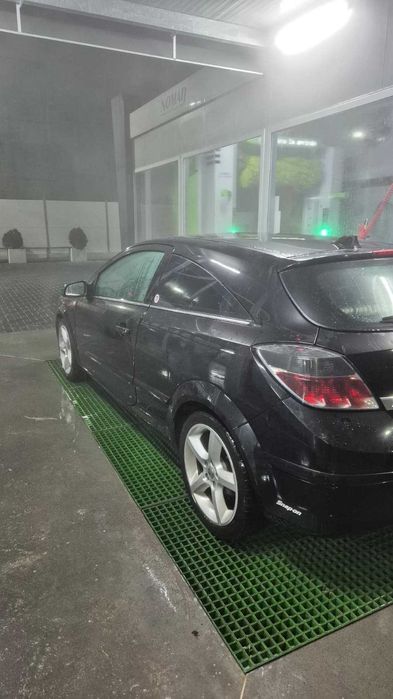 Opel Astra H GTC