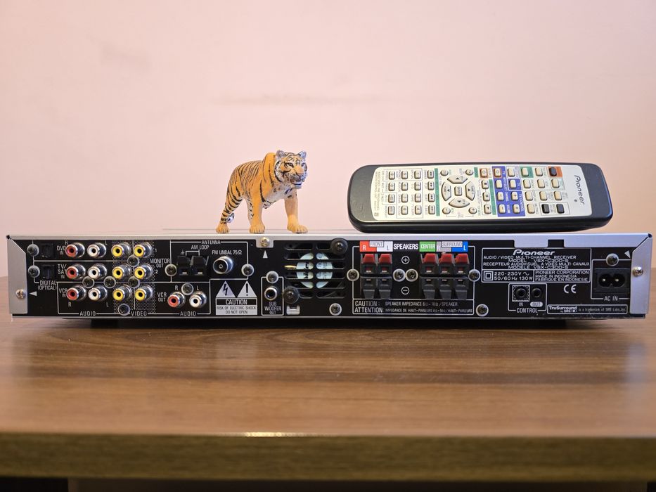 Pioneer VSX-C300-S. A/V multi-channel 5.1. Sunet de top. Preț fix !