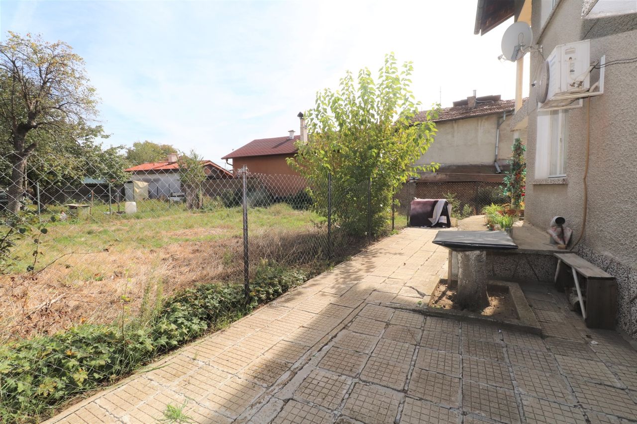 Продава се Етаж от къща в София, Димитър Миленков - 110 кв.м за 1418 €/кв.м - Снимка #18