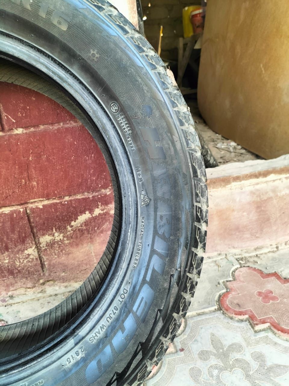 Зимние шины 215/60R 16