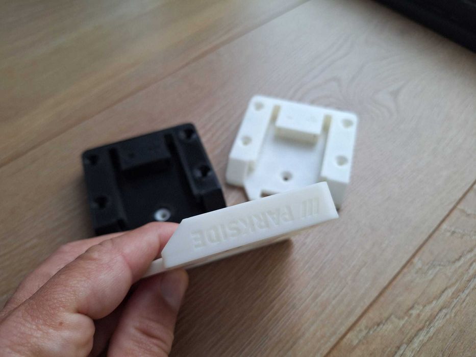 Adaptor universal pentru baterii Parkside cu 2 pini si cablu