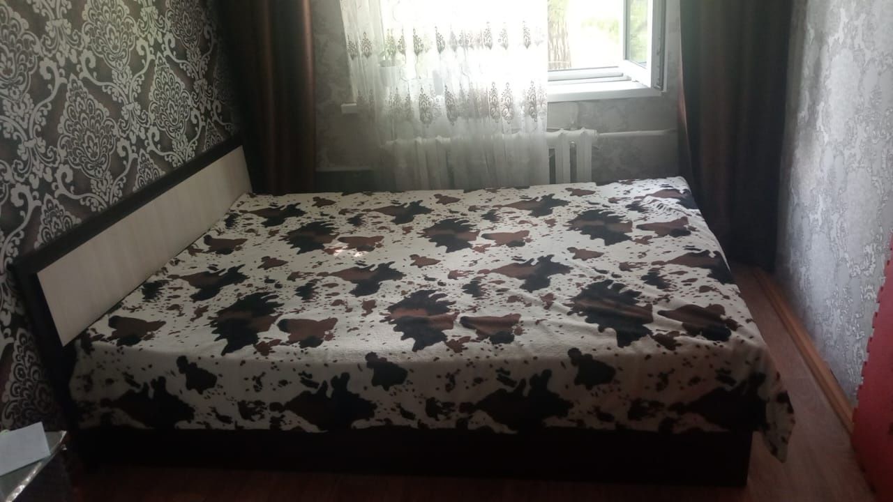 Продам различную мебель.
