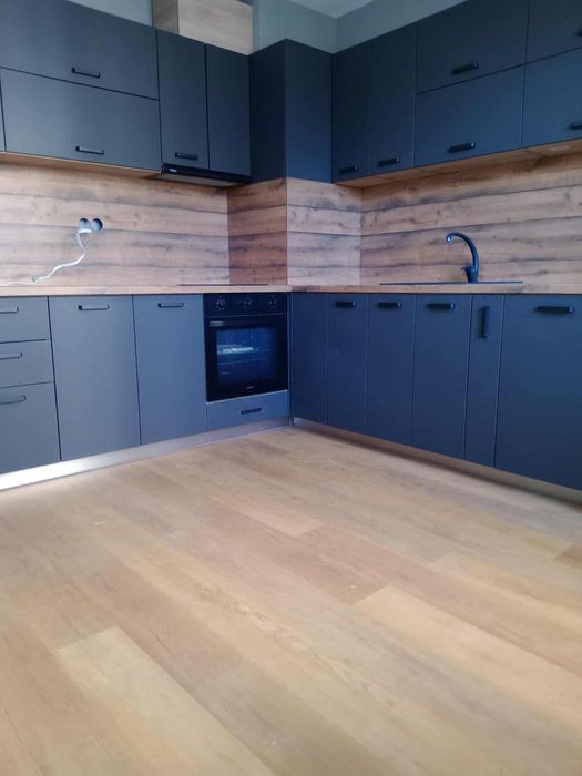 Кухня по поръчка, кухни, кухненски шкафове, монтаж на кухни