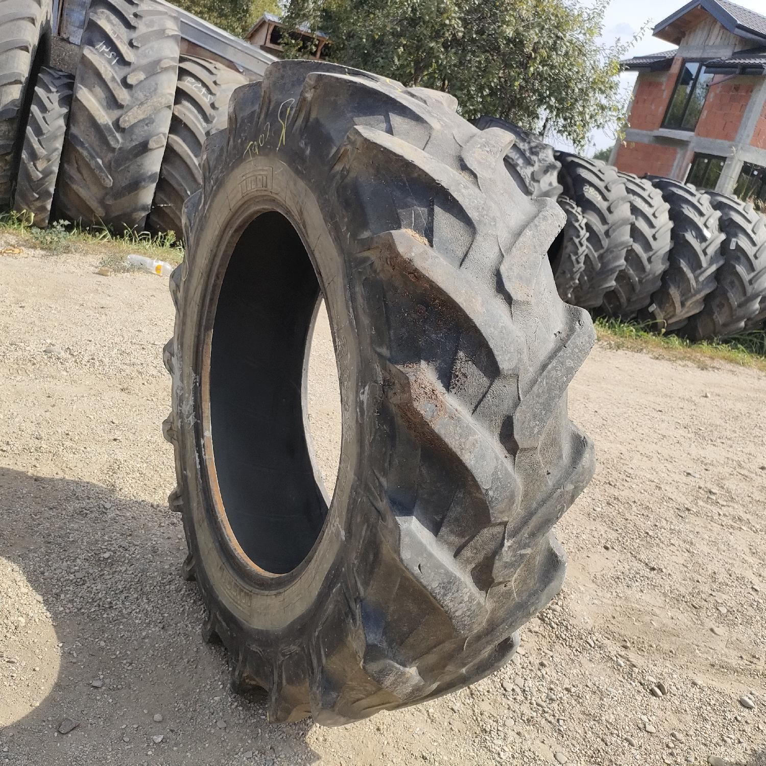 Cauciucuri 14.9R30 Pirelli Anvelope SH Cu un AN GARANTIE